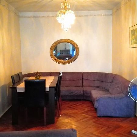 Apartment Rusudan Batumi Exteriör bild
