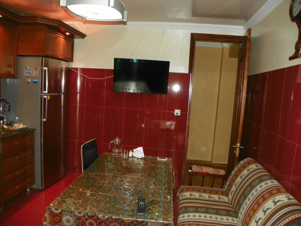 Apartment Rusudan Batumi Rum bild