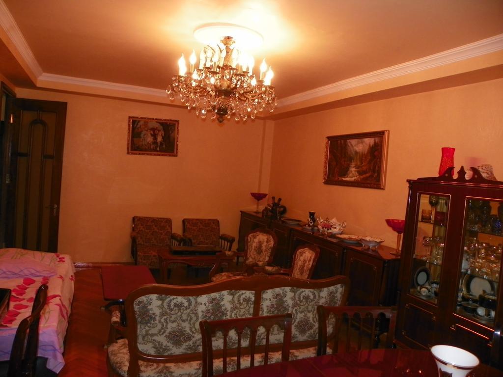 Apartment Rusudan Batumi Rum bild